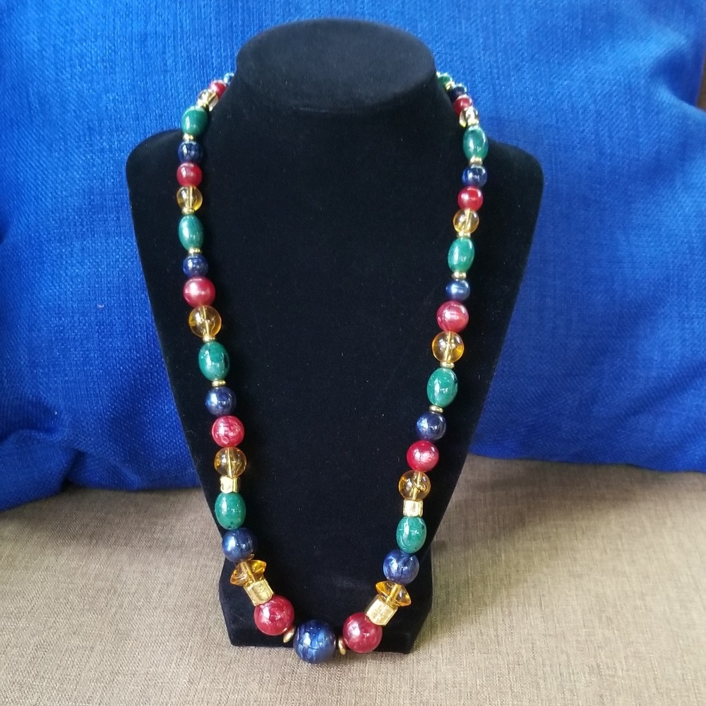 LC Lauren Conrad  beaded necklace